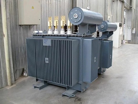 Силовой трансформатор: ключевой элемент электрических сетей