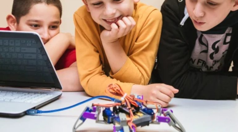 Enjoy Robotics: Уникальные наборы для изучения робототехники и программирования