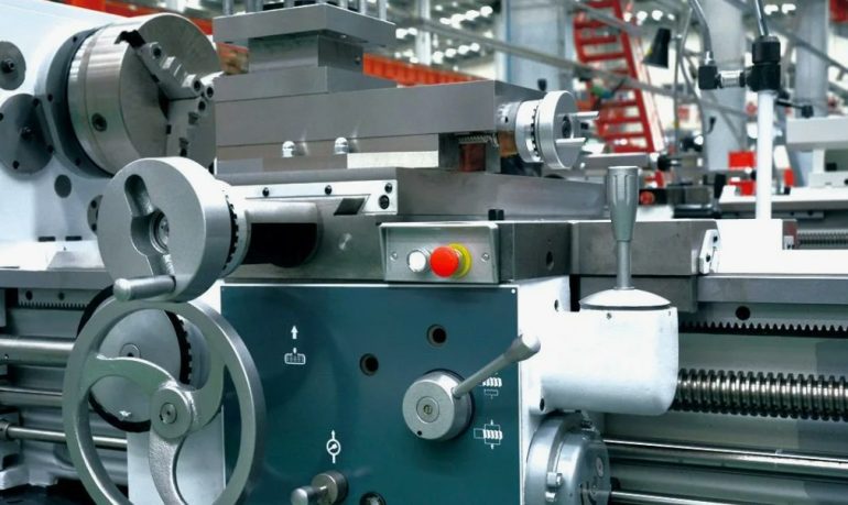 Как правильно настроить токарный станок по металлу для разных видов работ