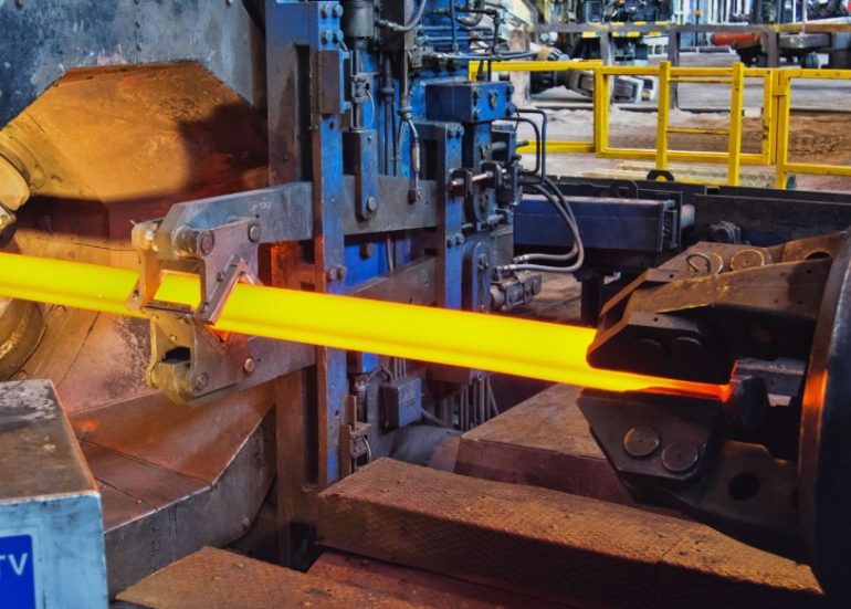 Как горячая ковка на оборудовании GFM повышает прочность и долговечность изделий