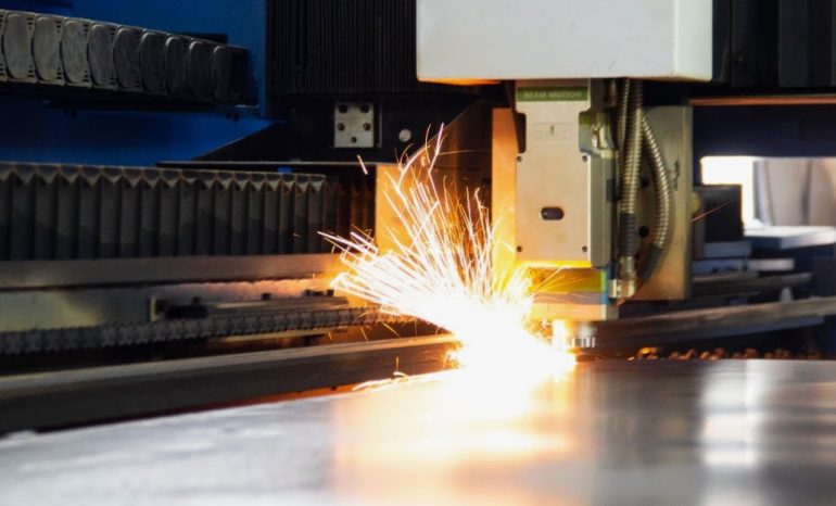 От чертежа до изделия: весь путь металлообработки на заказ под микроскопом